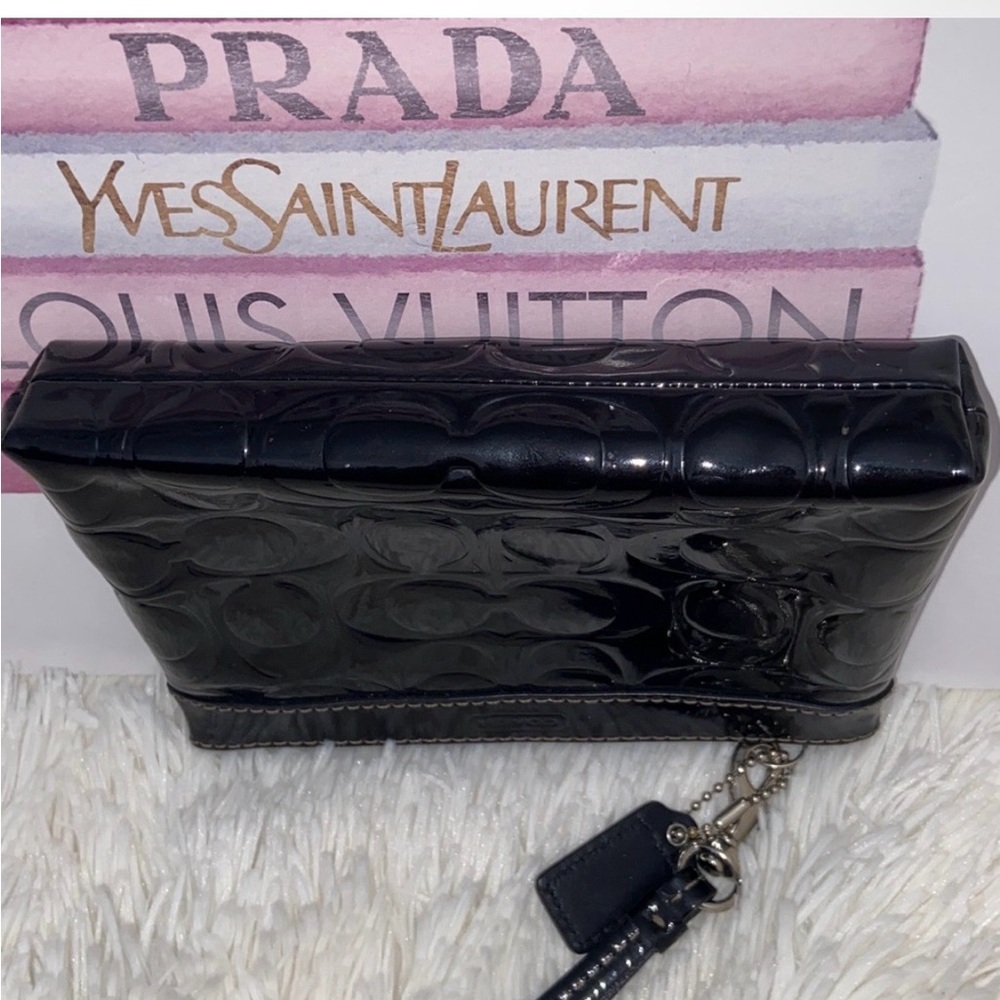 Coach Black Patent Signature Wristlet Clutch - Picture 3 of 6